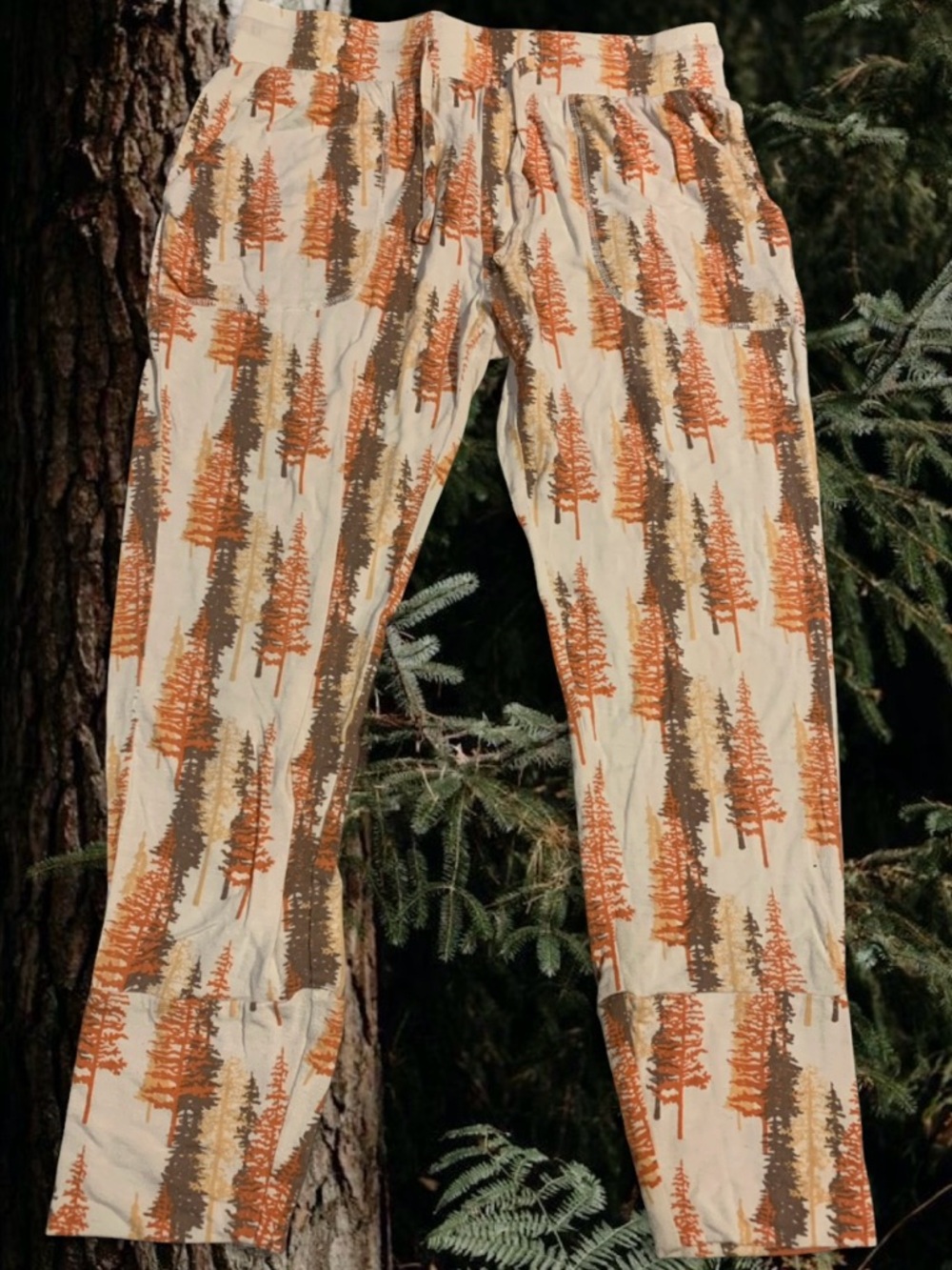 Kate Quinn Tree-Print Casual Pants